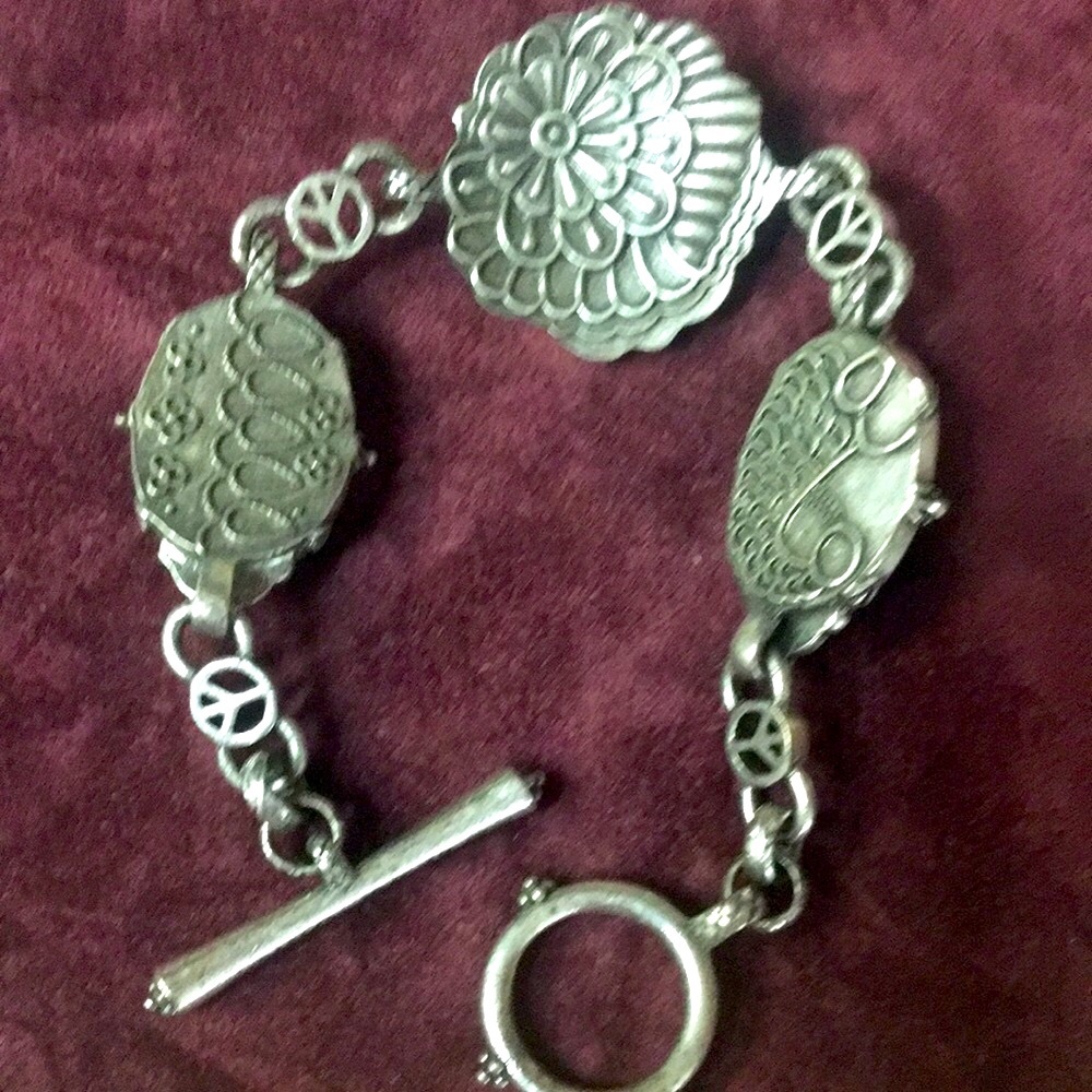Silver, Turquoise & Cabochon Stone Bracelet
Fashion Jewelry - Picture 2 of 6